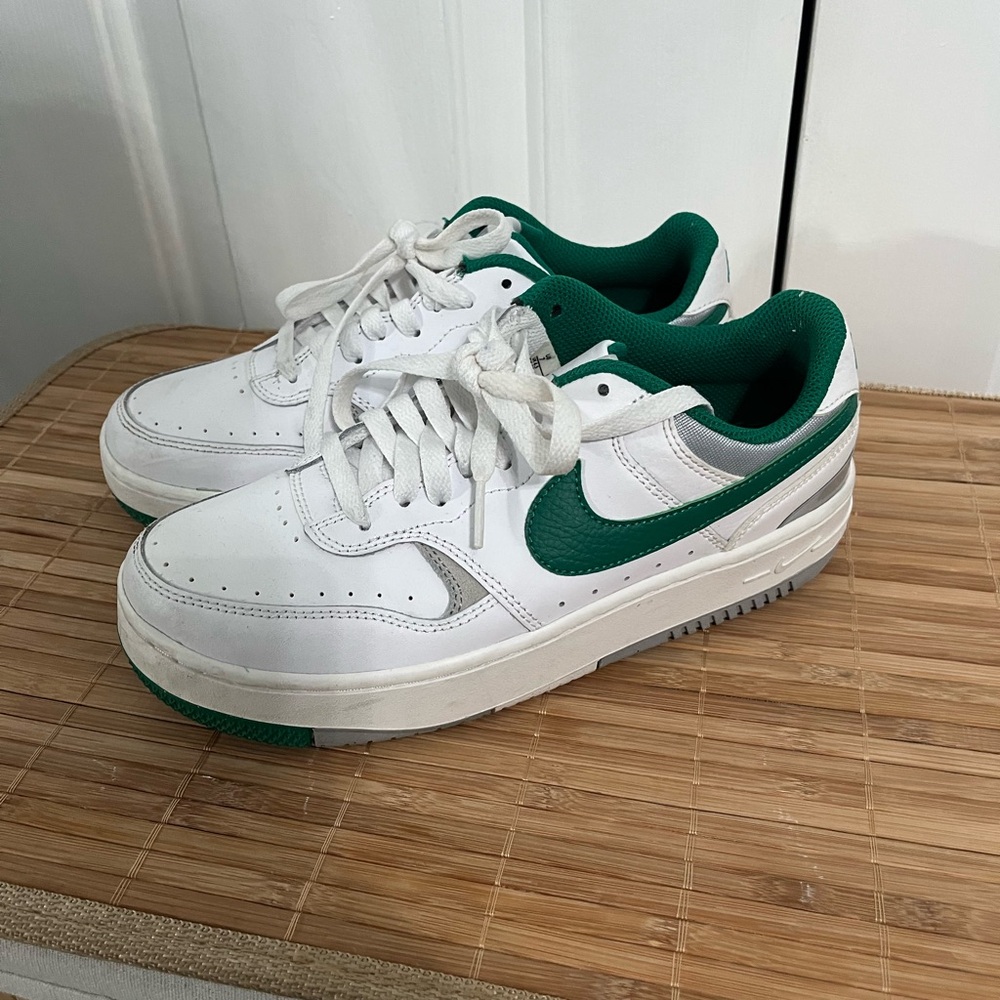 Nike White and Green Athletic Shoes